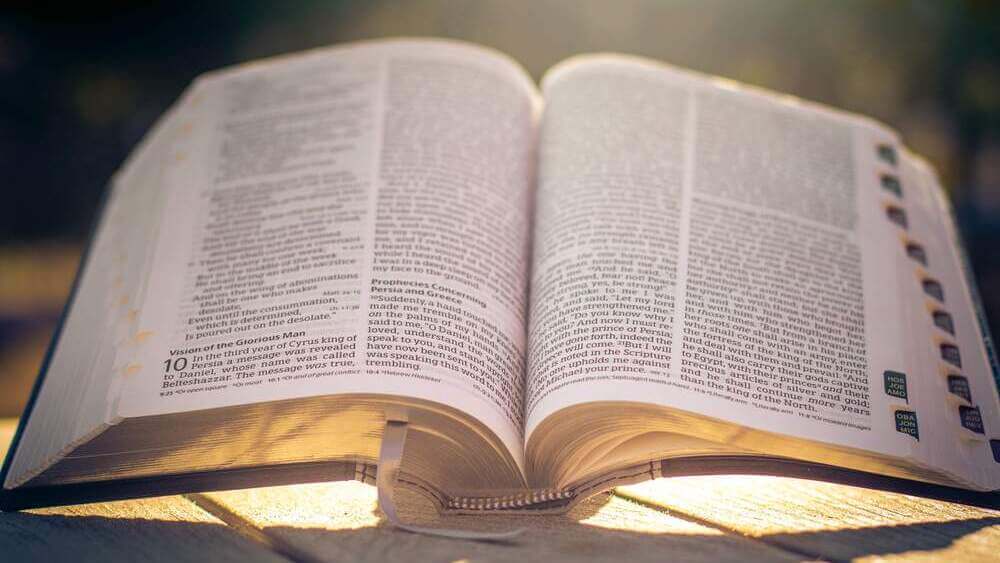 15 versículos sobre el juicio de Dios en la Biblia — Camino del desecho del pecado y al reino de los cielos