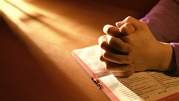 29 versículos de confianza en Dios en tiempos difíciles